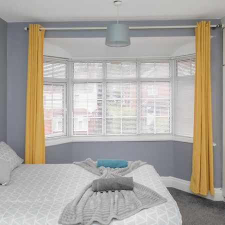 Leeds City Centre Spacious House Free Parking And Wi-Fi Exterior foto