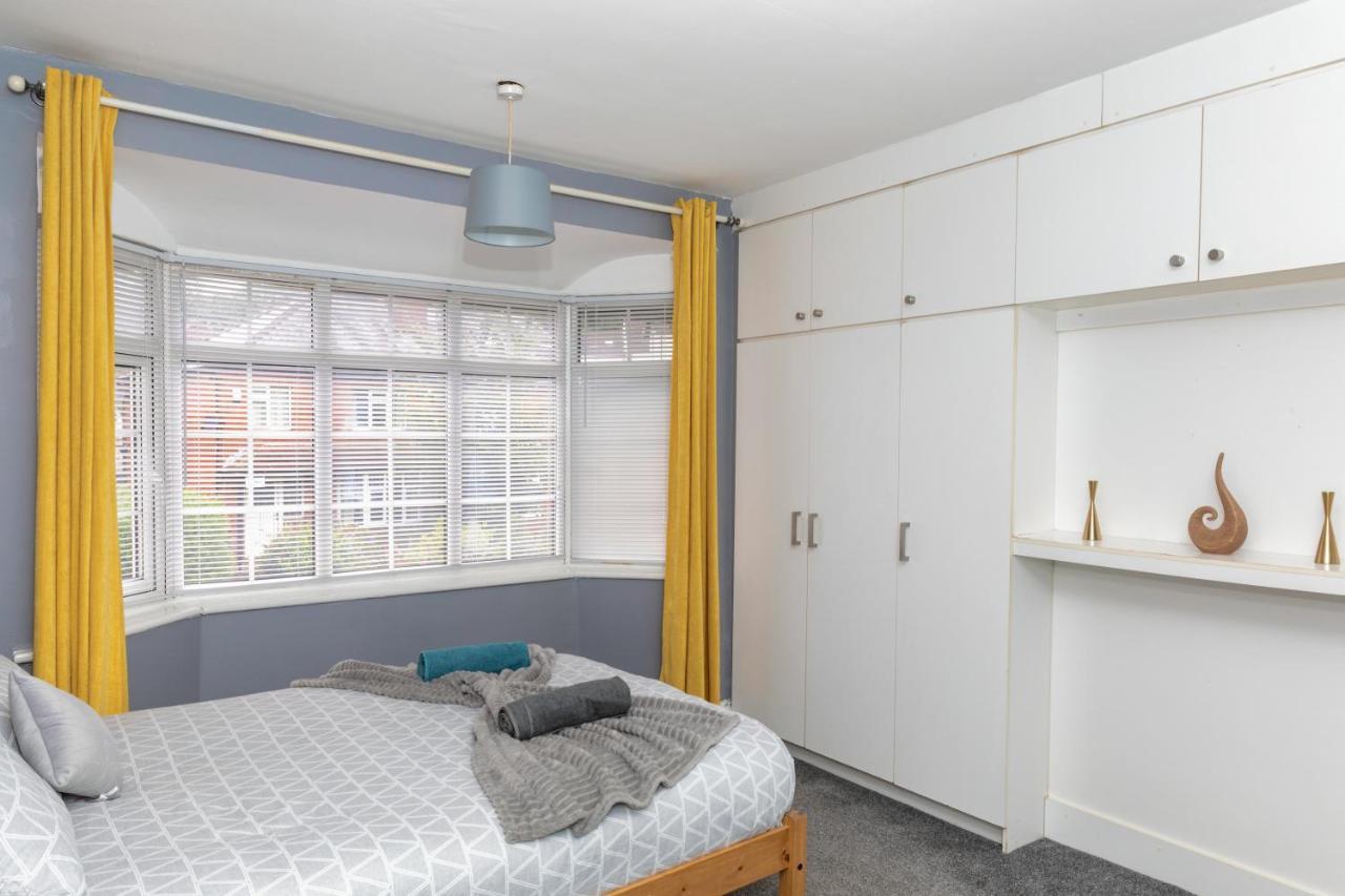 Leeds City Centre Spacious House Free Parking And Wi-Fi Exterior foto